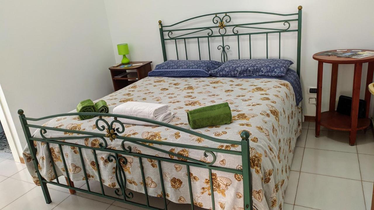 נאפולי Peppino'S Room מראה חיצוני תמונה