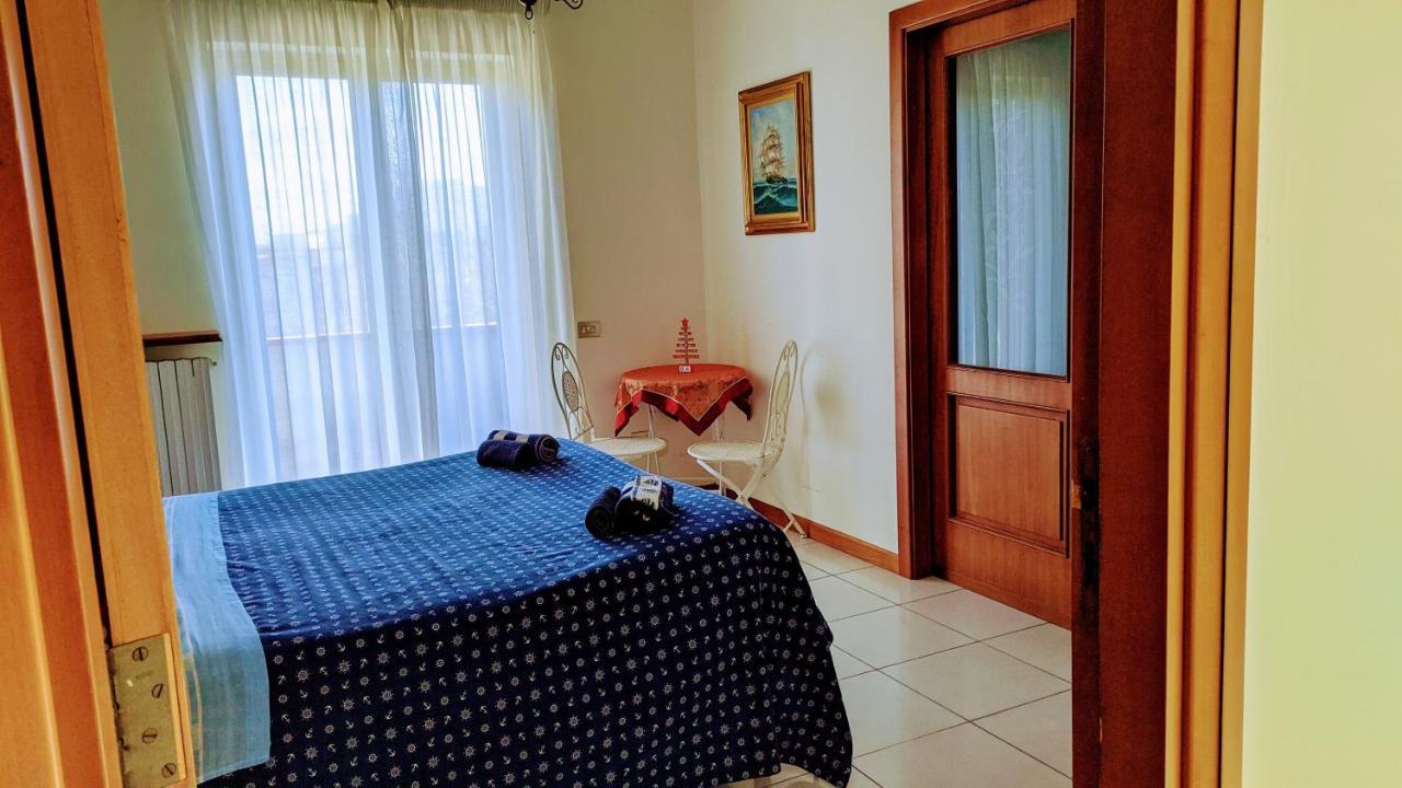 נאפולי Peppino'S Room מראה חיצוני תמונה